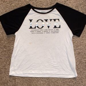 LOVE graphic design popular cities T-shirt